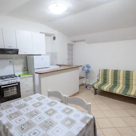 Bilocale Nel Centro Storico Al Piano Primo Varazze