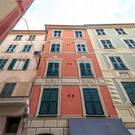 Lägenhet Bilocale Nel Centro Storico Al Piano Primo